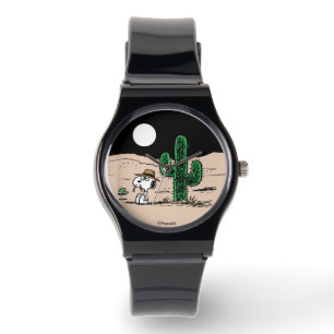 Montre Spike dans un désert illuminé par la Lune