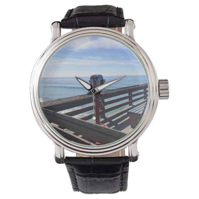 Montre Sur Newport Pier, Newport Beach, Californie (devant)