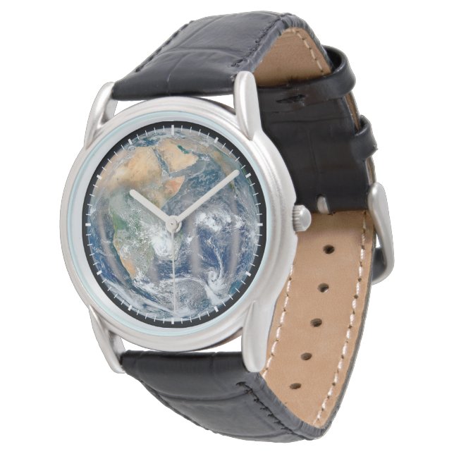 Montre Terre Pleine Montrant L'Hémisphère Est. (Incliné)