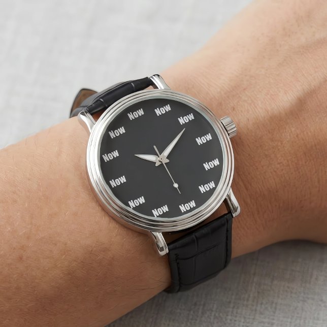 Montre Time is Now Mindfulness Yoga Meditation (The time is now. A helpful nudge toward mindfulness, meditation, and being in the moment.)