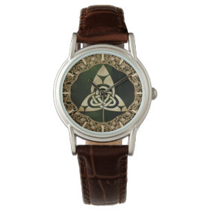 Montre Un noeud de trinité celtique sur les ombres de la 