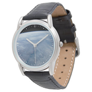 Montre Une Bombe De Fumée Sur L'Afrique Tropicale Du Sud.