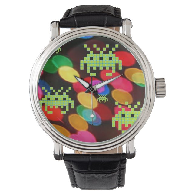 Montre Une invasion secrète de Pixelverse (devant)