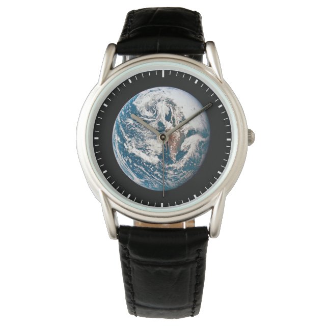 Montre Une Terre Tirée De L'Appareil Spacecraft Apollo 10 (devant)