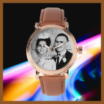 Montre Votre nom photo Rose Gold Hommes Brown bracelet<br><div class="desc">Cette élégante montre en or rose glam pour hommes photo poignet est décorée d'un brun orchestre et personnalisée avec votre nom et votre photo. Vous pouvez facilement changer le nom et supprimer les marques de graduation de numéro noir si vous le souhaitez. Quel merveilleux cadeau pour lui - un homme...</div>