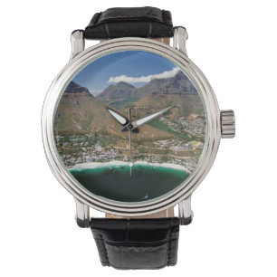 Montre Vue aérienne du littoral atlantique montrant Clift