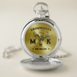 Montres De Poche Wild West Cowboy Personnalisé Monogramme Groomsmen<br><div class="desc">Cadeaux personnalisés pour les groomsmen avec le thème vieux western cowboy. Décoré de casquette de cowboy avec police vintage occidentale. Le texte et la couleur sont modifiables à l'aide de l'outil de conception pour s'adapter à votre occasion. Obtenez ce cadeau de personnaliser pour les mariages, les célibataires, les fiançailles ou...</div>