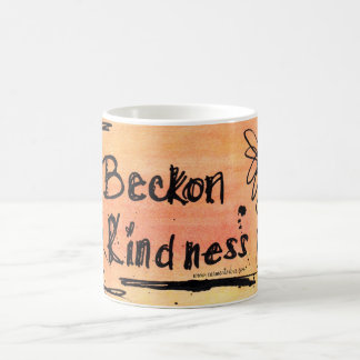 Montrez la tasse du doigt de gentillesse