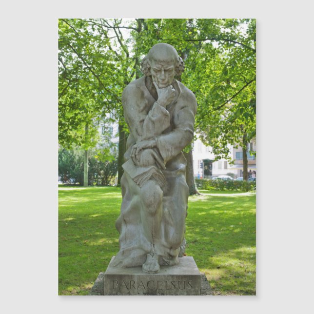 Monument de Paracelse à Salzbourg (Devant)