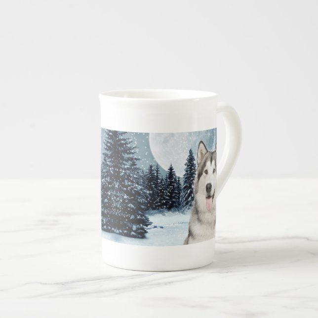 Moon d'hiver Husky Bone China Mug (Devant droit)