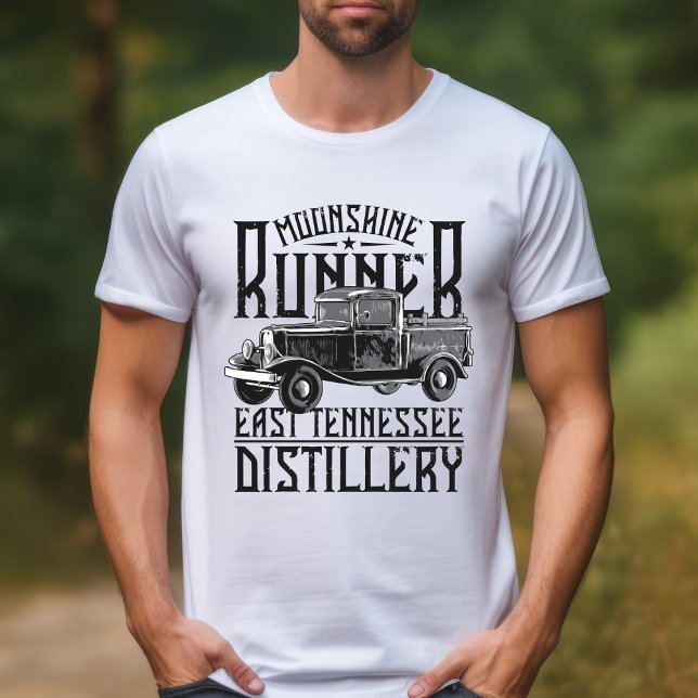 Moonshine Runner East Tennessee Distillery T-Shirt (Créateur téléchargé)