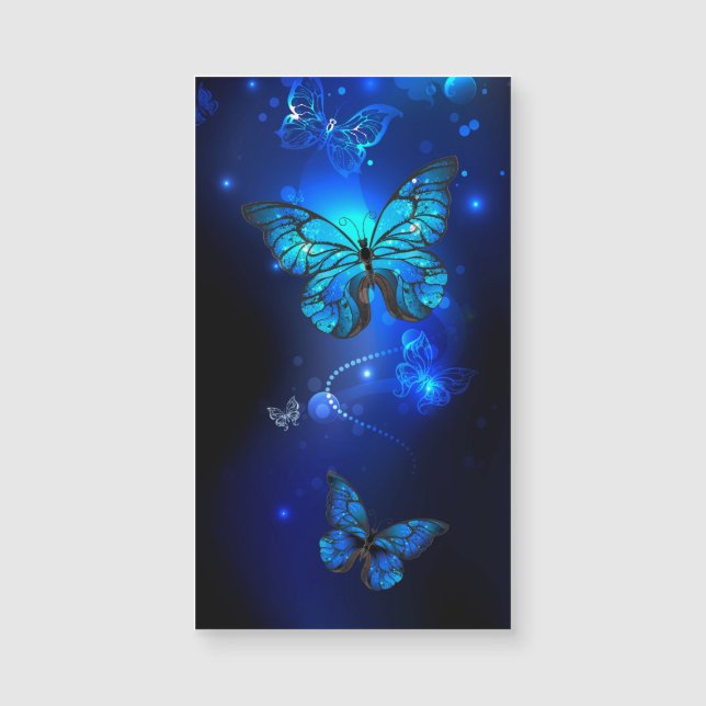 Morpho Butterfly in the Dark Background (Devant)