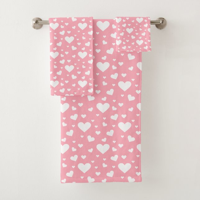 Motif de cœur blanc sur fond rose (En situation)