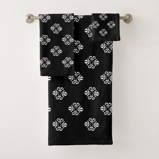 Motif de dentelle blanche élégant sur fond noir (En situation)