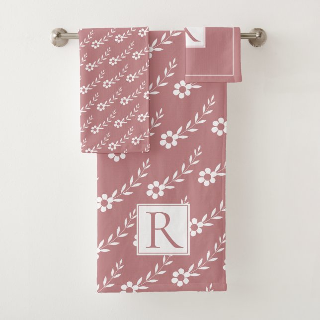Motif de fleurs blanches et rose monogramme poussi (En situation)