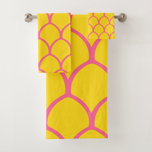 Motif de pinède tropicale en rose et jaune (En situation)