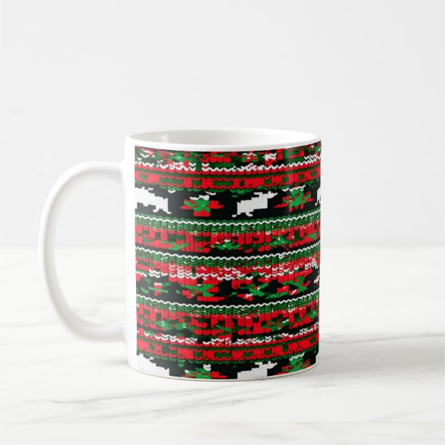 Motif de pull de Noël laid sur une tasse avec renn (Gauche)