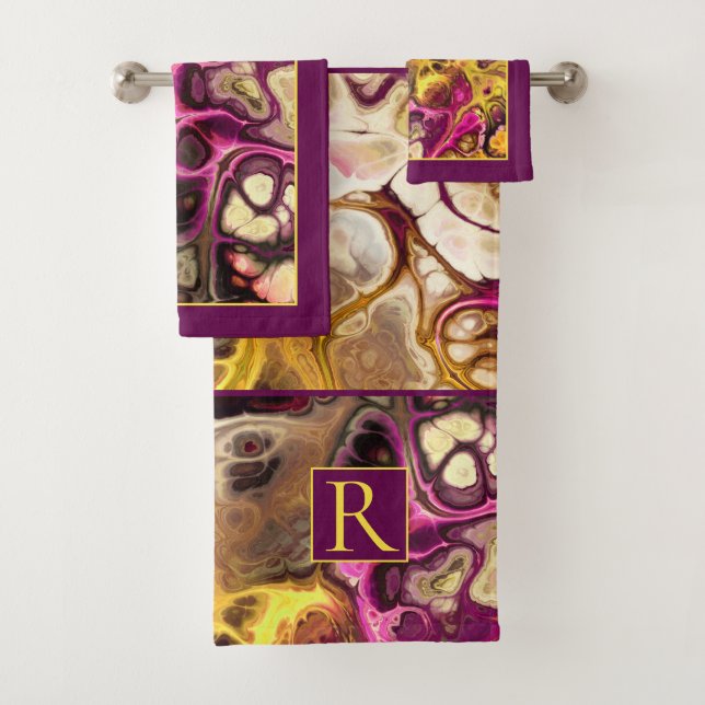 Motif et monogramme en marbre rose, violet (En situation)