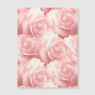 Motif floral avec roses roses roses