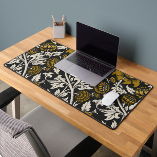 Motif floral orné avec de grandes fleurs dorées 