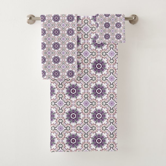 Motif géométrique mandala violet, blanc et gris (En situation)