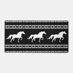Motif géométrique noir et blanc et chevaux