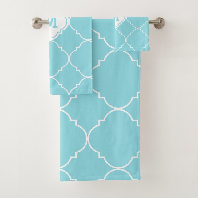 Motif Quatrefoil Turquoise et Blanc Monogramme (En situation)