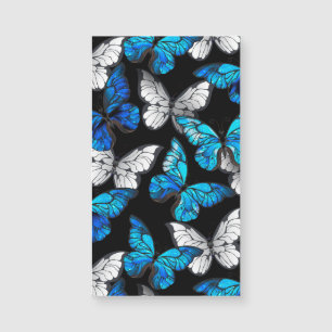Motif sans couture foncé avec papillons bleus Morp