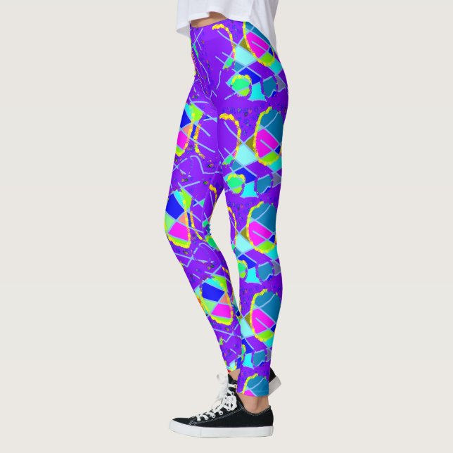 motifs multiples sur leggings bleus violets (Gauche)