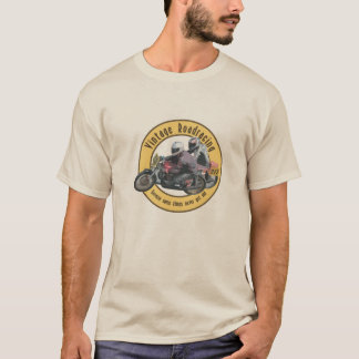 Moto vintage emballant le T-shirt
