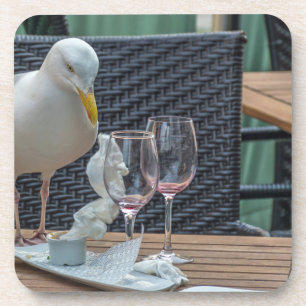 Mouettes et verres vides dessous de verre en plast