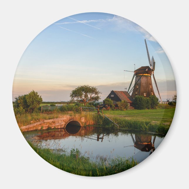 Moulin à vent à la campagne, aimant rond hollandai (Devant)