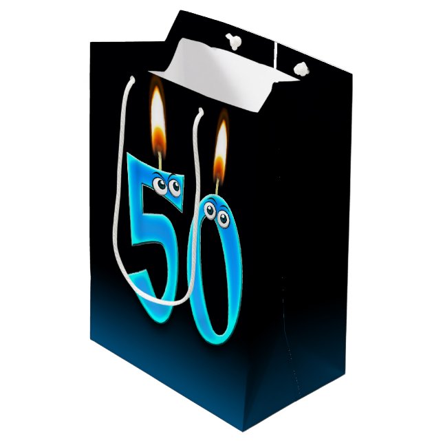 Moyen 50e Anniversaire Bougies Moyenne Sac Cadeau (Devant Angle)