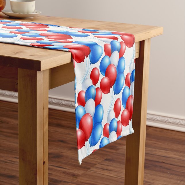 Moyen Chemin de table - Ballons 4 juillet Petit chemin d (In Situ)