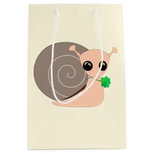 Moyen Escargot avec sac cadeau feuille de trèfle