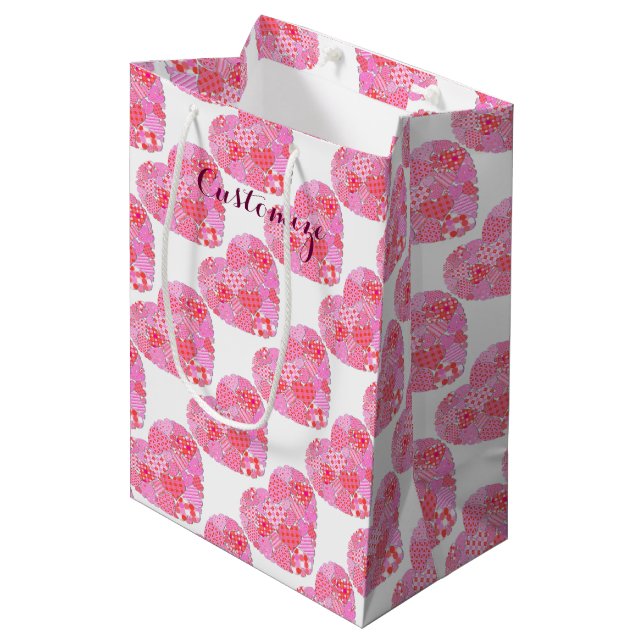 Moyen Patchwork Hearts White Cadeau sac (Devant Angle)
