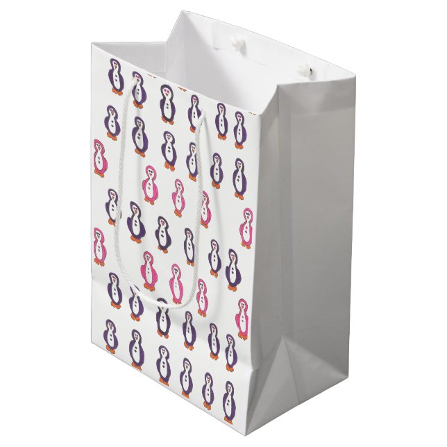 Moyen Sac cadeau de pingouin amusant (Devant Angle)