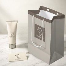 Sac cadeau en papier beige minimaliste