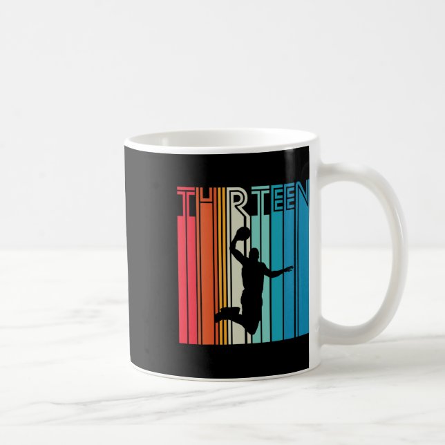 Mug 13e anniversaire Bysketbyll Lover Don 13 ans R (Droite)