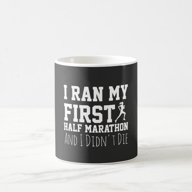 Mug 1ère coureuse de semi-marathon drôle Première mara (Centre)