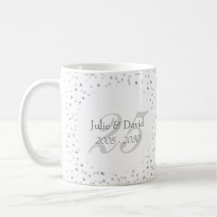 Mug 25ème Confettis de coeurs d'argent d'anniversaire