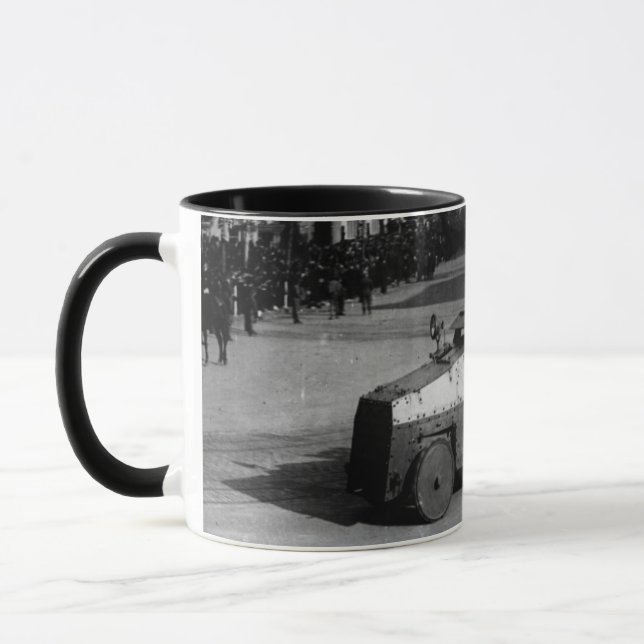 Mug 27 mars 1917 :  L'escadron de véhicule blindé (Gauche)