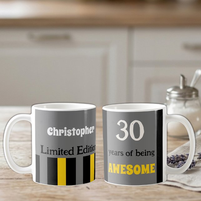 Mug 30 ans de folie nom gris jaune (Créateur téléchargé)