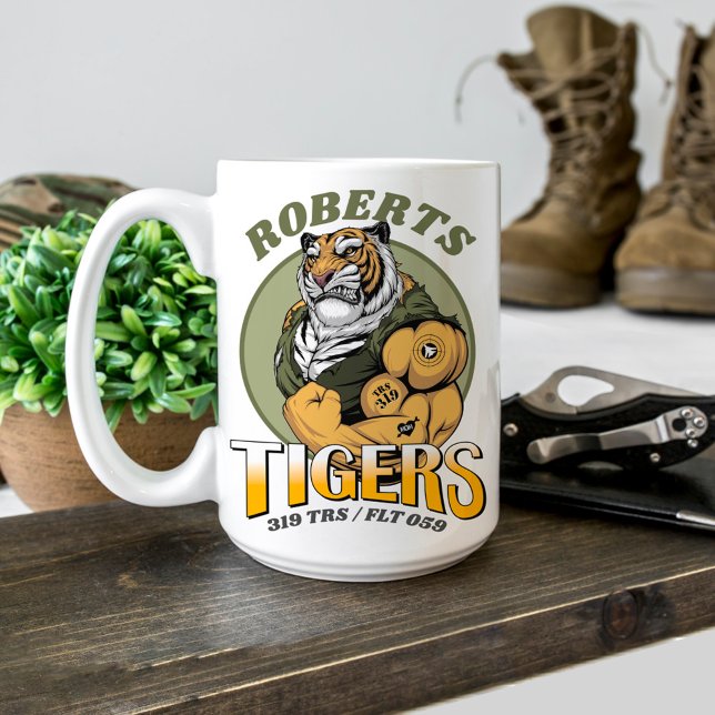Mug 319 Tigers Air Force BMT Graduation Cadeau personn (319 TRS Tigers Air Force Basic Military Training Graduation gift Airman graduate proud mom or dad)