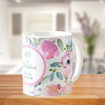 Mug 40 et fabuleux boho rose aquarelle<br><div class="desc">Romantique,  bohème,  boho style un cadeau parfait pour une fille de 40ème anniversaire. Fleurs douces et féminines aquarelles aux couleurs rose,  vert et pêche avec feuillage vert sur un arrière - plan blanc. Avec le texte : 40 et fabuleux. modèle pour un nom,  âge et date,  lettres vertes.</div>