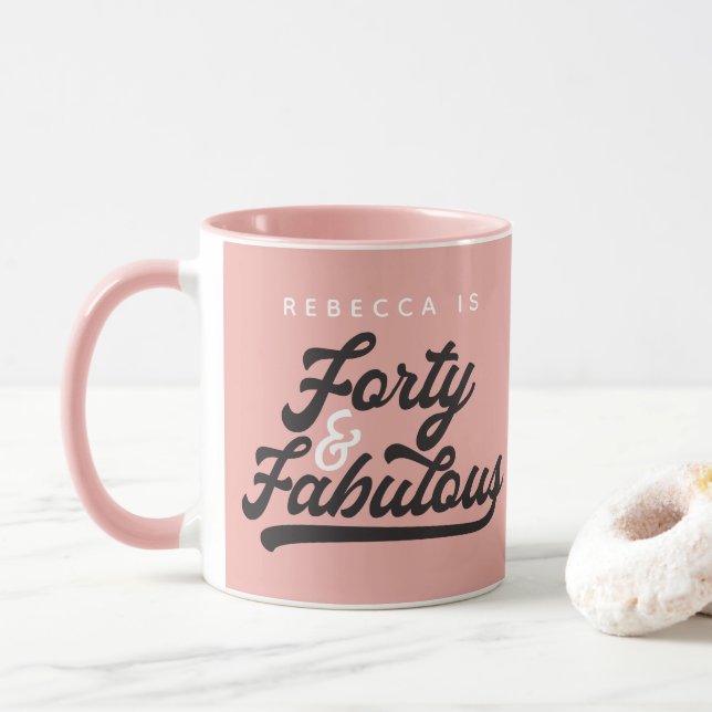 Mug 40 et fabuleux script rétro d'anniversaire vintage (Avec donut)
