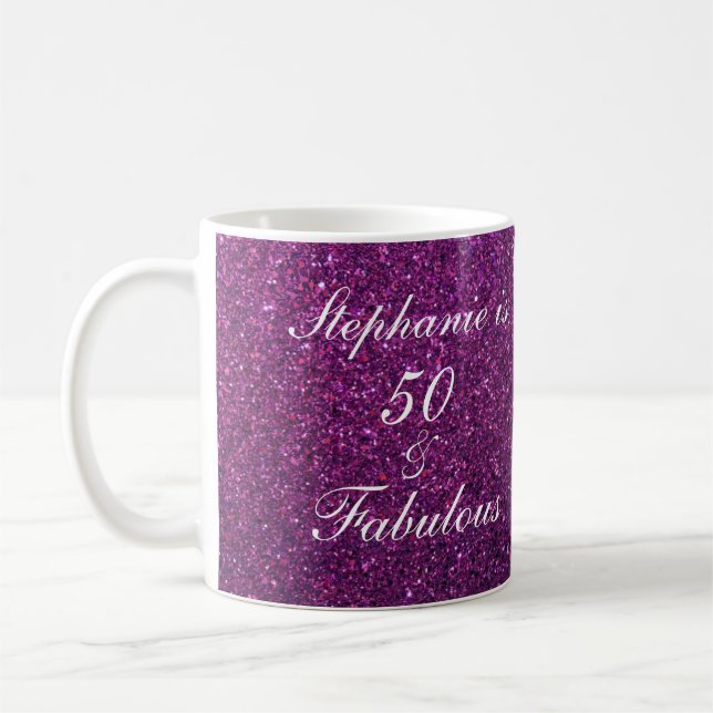 Mug 50 Et Fabuleux Anniversaire Purple Parties scintil (Gauche)