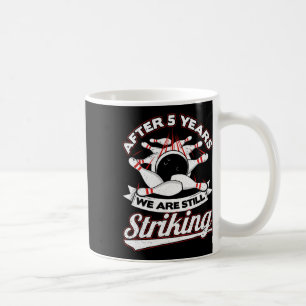 Mug 5e Mariage Anniversaire de bowling frappant 5 ans 