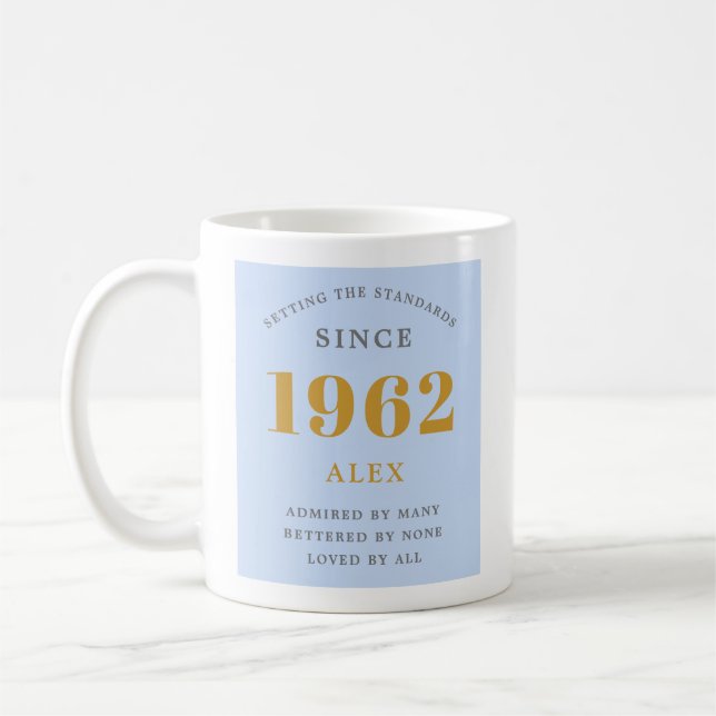 Mug 60e anniversaire Nom 1962 Blue Grey Elegant Chic (Gauche)