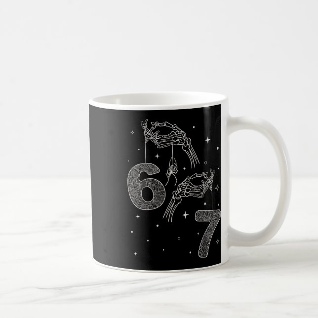 Mug 67 Meme Main de squelette drôle Halloween Six Sept (Droite)